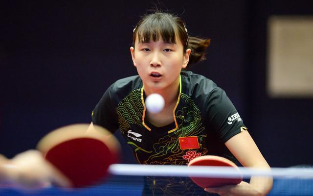 韩国足协：黄喜灿、严智星因伤离开国家队，李昇祐、文宣民递补