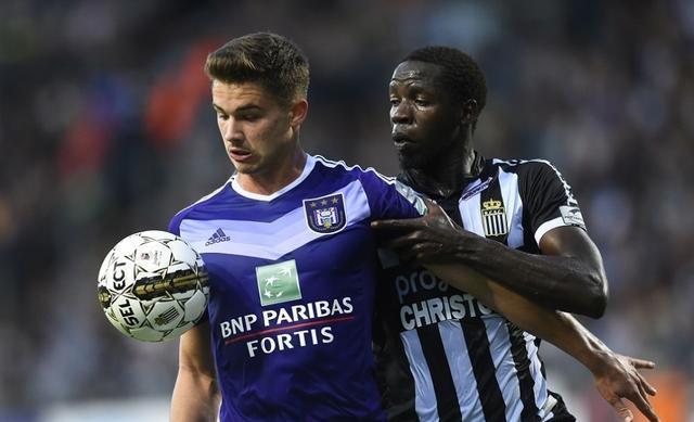 积分榜榜首 积分榜榜首