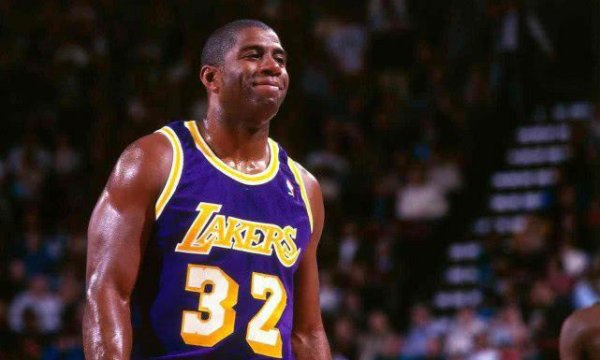 NBA：凯尔特人队客场111-101猛龙队.