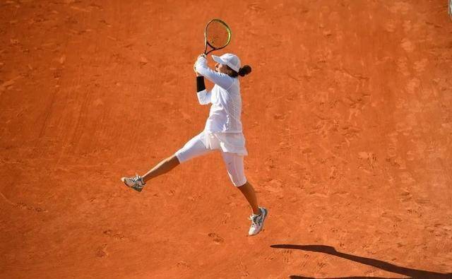 中超本赛季6次帽子戏法泰山独占4次，卡扎是首位3次戴帽球员