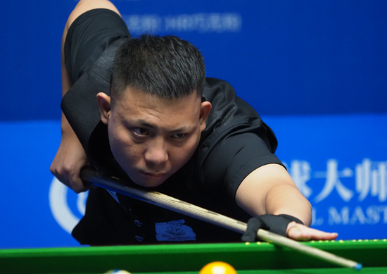 苏格兰女子公开赛沃德职业首秀夺冠 刘依一T15