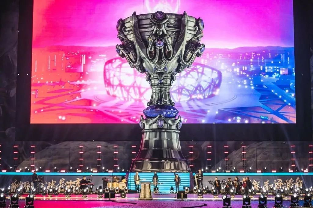 一个压迫控 一个压迫控